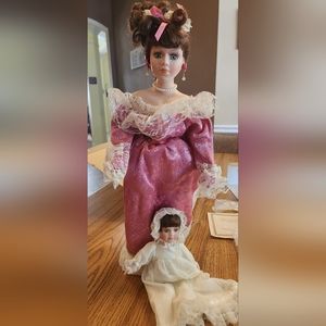 Heritage Signature Collection Victorian Doll - Rose with Baby 12260 like new